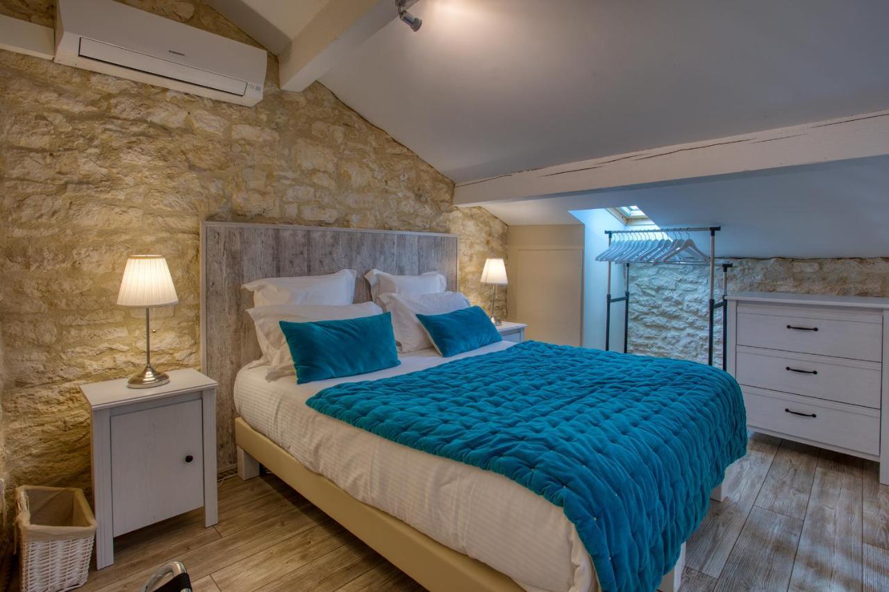 Domaine Des Pierres Blanches - Gite La Salamandre Villa Carlux Exterior foto